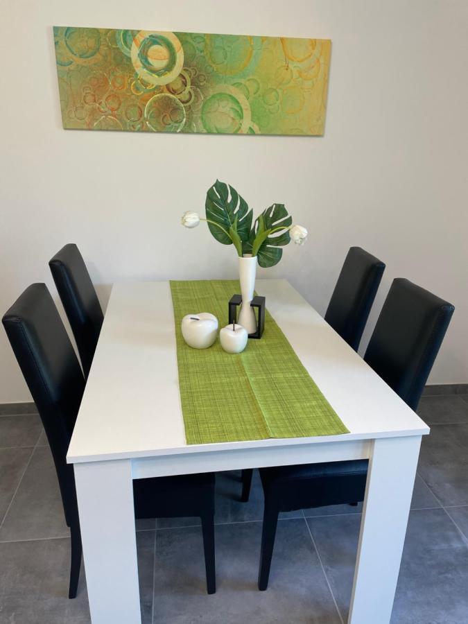 Winzer Lounge Ferienwohnung 德尔瑙 外观 照片